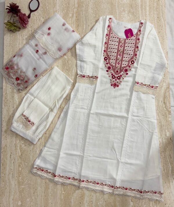 Ivory Floral Threadwork & Organza 3-Piece Suit Set