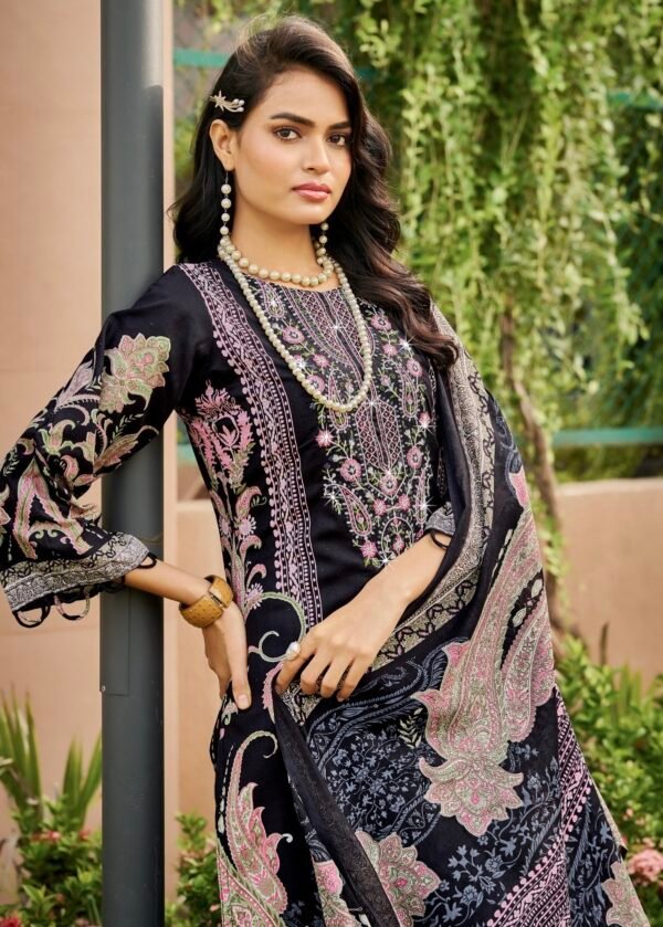 Screenshot Black Embroidered 3-Piece Pakistani Readymade Set